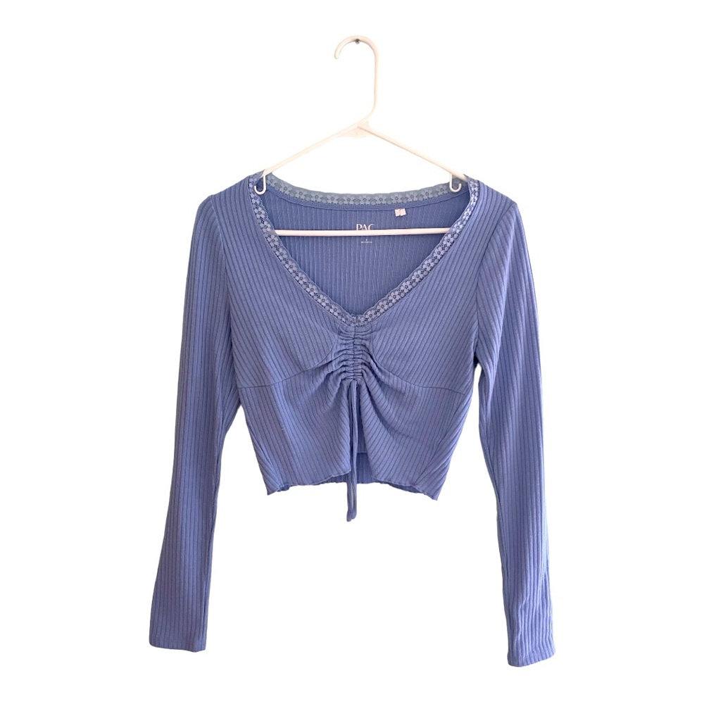 Small women’s pac sun top in a violet/light blue color.